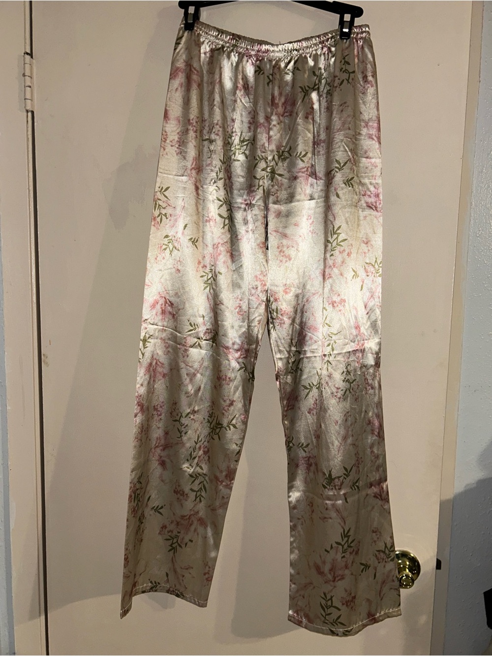 SHEIN Floral Satin Wide-Leg Pants in Cream and Pink